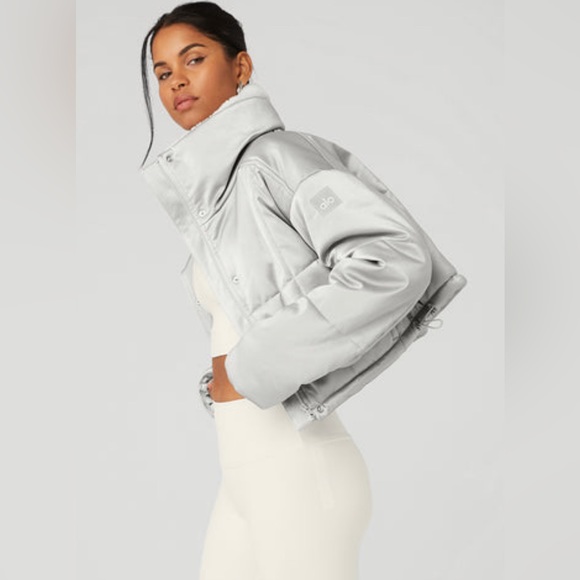 $248 Alo Yoga Orion Cropped Puffer Jacket Coat Silver Ivory Sherpa Jacket Small - Picture 3 of 11